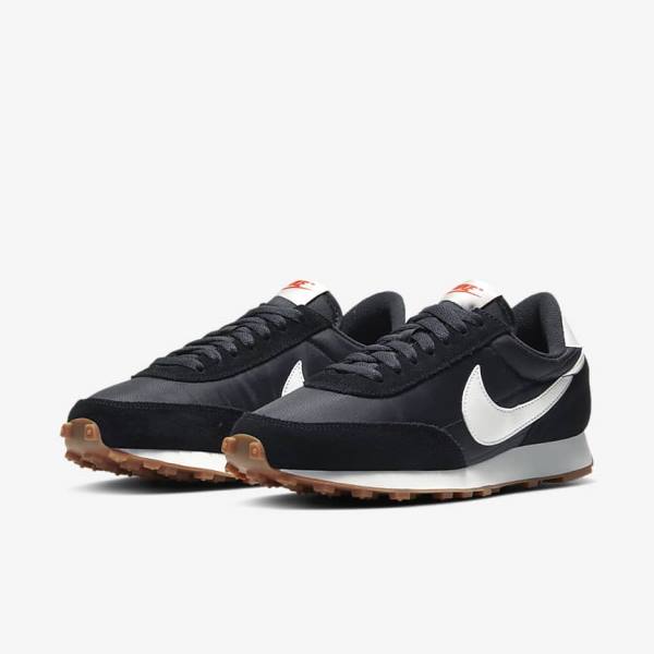 Black / Brown / White Women's Nike Daybreak Sneakers | NK625MYF