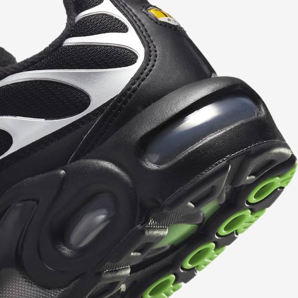 Black / Green / Metal Silver / Black Men's Nike Air Max Plus Sneakers | NK071JZO