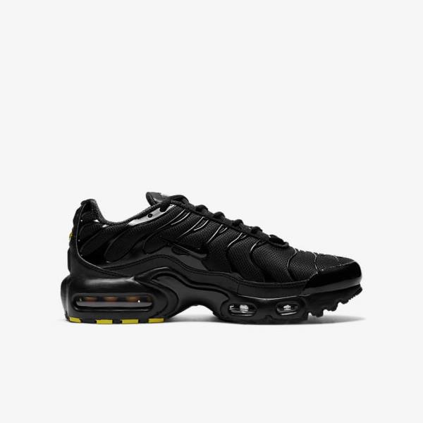 Black Kids' Nike Air Max Plus Older Sneakers | NK051VPY