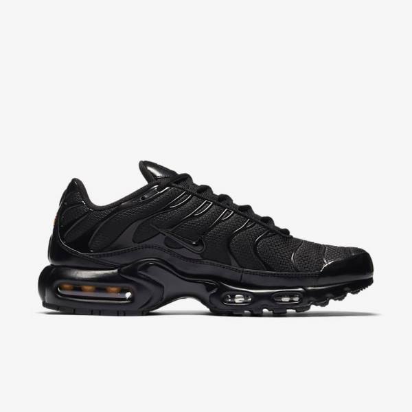 Black Men's Nike Air Max Plus Sneakers | NK369NFD