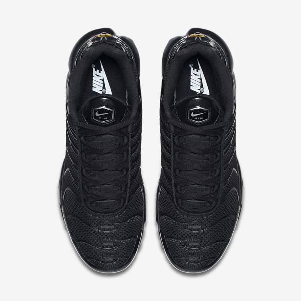 Black Men's Nike Air Max Plus Sneakers | NK369NFD