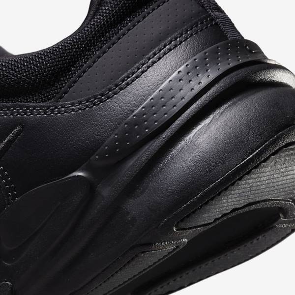 Black Men's Nike Defy All Day Sneakers | NK486QXG