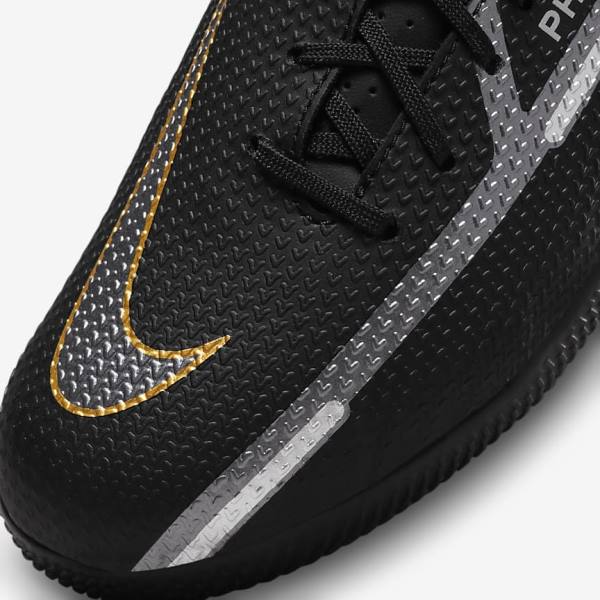 Black / Metal Gold / Dark Grey / Metal Dark Grey Kids' Nike Jr. Phantom GT2 Academy IC Older Indoor Court Football Shoes | NK971YWM