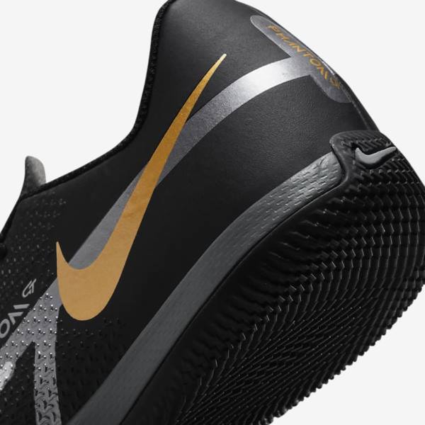 Black / Metal Gold / Dark Grey / Metal Dark Grey Kids' Nike Jr. Phantom GT2 Academy IC Older Indoor Court Football Shoes | NK971YWM