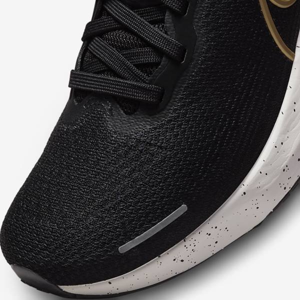 Black / Metal Gold Men's Nike ZoomX Invincible Run Flyknit Road Running Shoes | NK523LWO