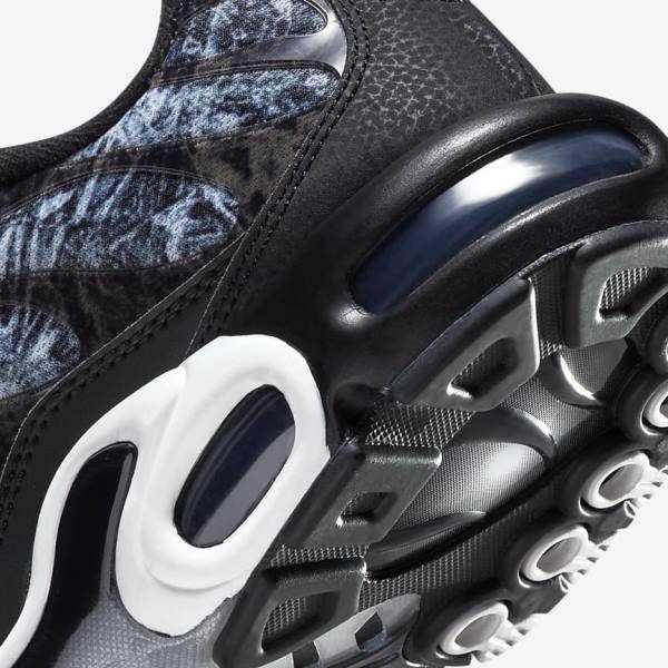 Black / White / Dark Grey / Black Men's Nike Air Max Plus Sneakers | NK052FCW