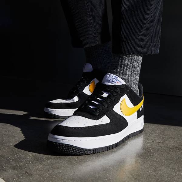 Black / White / Dark Men's Nike Air Force 1 07 LV8 Sneakers | NK092JPY