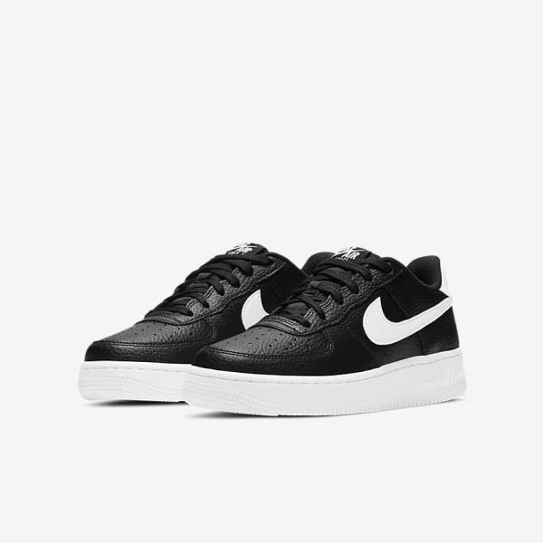 Black / White Kids' Nike Air Force 1 Older Sneakers | NK270MBD