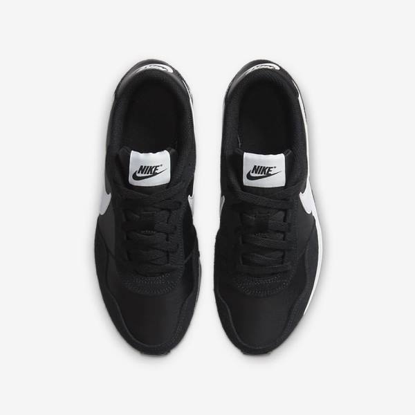 Black / White Kids' Nike MD Valiant Older Sneakers | NK560YQM