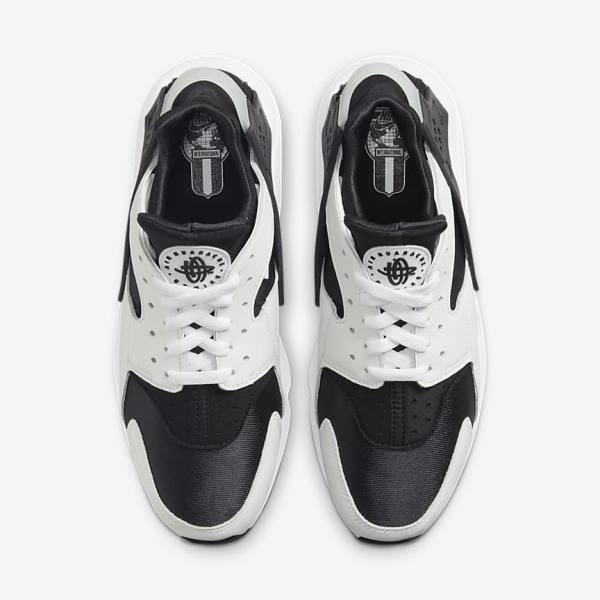 Black / White Men's Nike Air Huarache Sneakers | NK872VGN