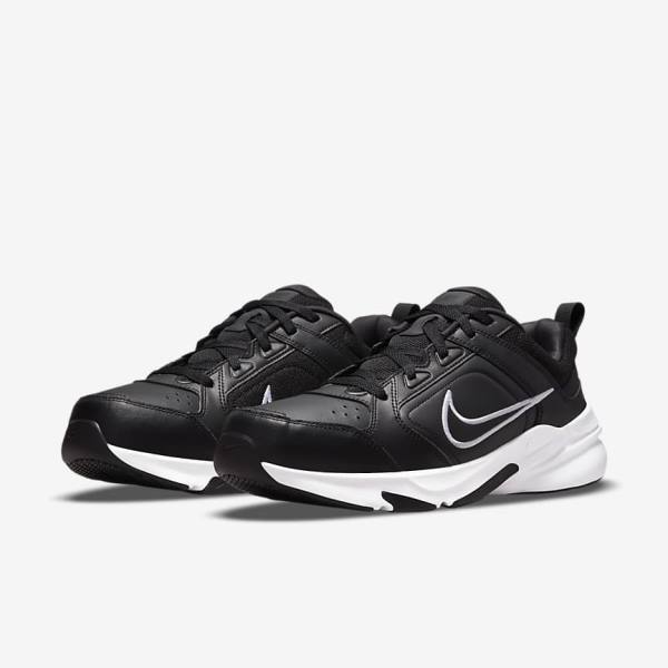 Black / White Men's Nike Defy All Day (Extra Wide) Sneakers | NK860PCS