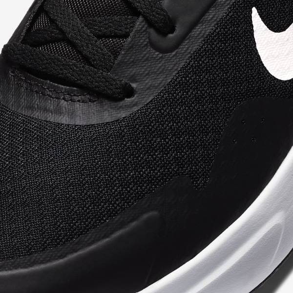 Black / White Men's Nike Wearallday Sneakers | NK205BLT