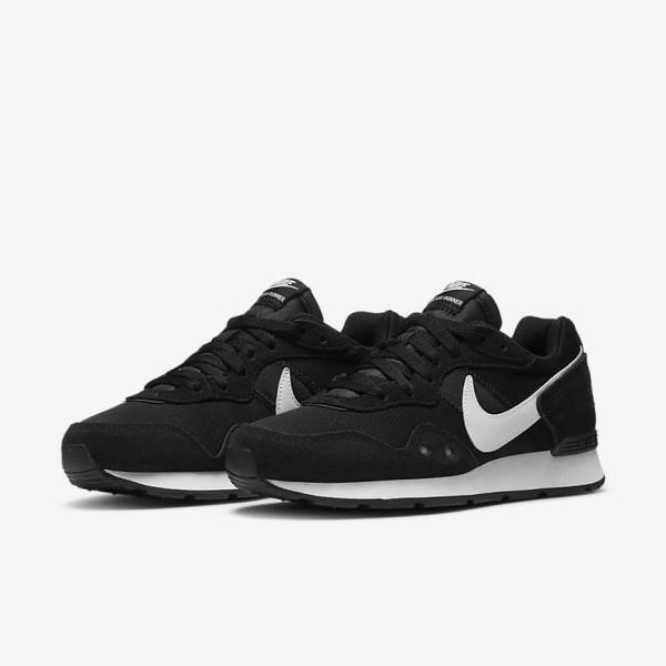 Black / White Women's Nike Venture Runner Sneakers | NK385TLF