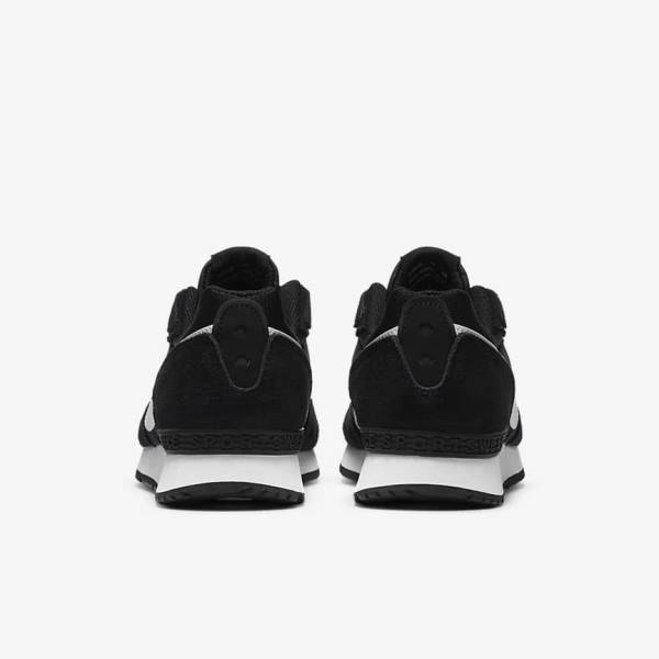 Black / White Women's Nike Venture Runner Sneakers | NK385TLF