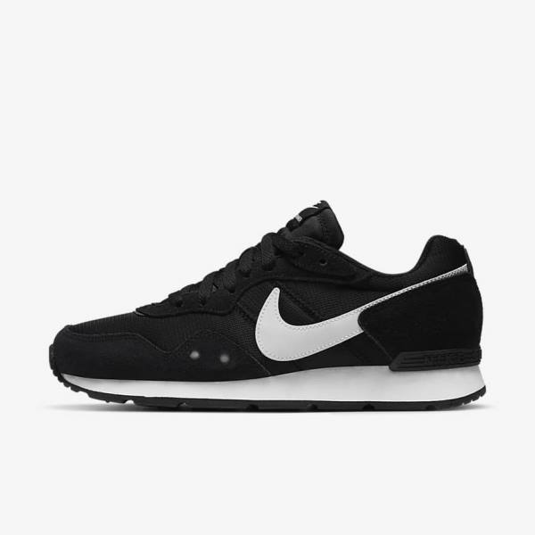 Black / White Women\'s Nike Venture Runner Sneakers | NK385TLF