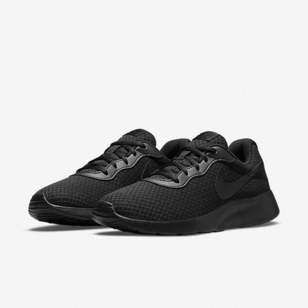 Black Women's Nike Tanjun Sneakers | NK531VQJ