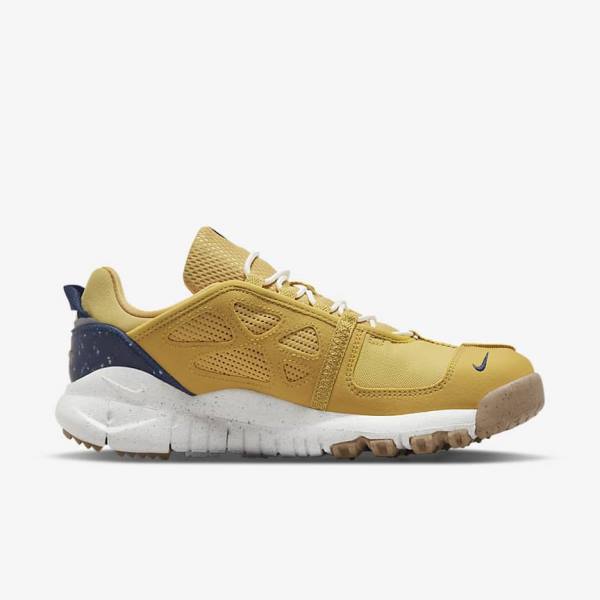 Gold / Navy Men's Nike Free Terra Vista Sneakers | NK216XDR