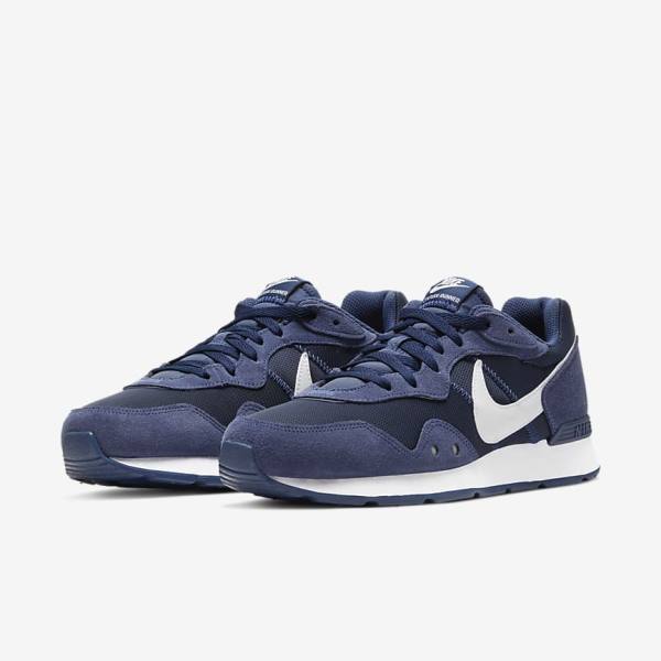 Navy / Navy / White Men's Nike Venture Runner Sneakers | NK105XBP