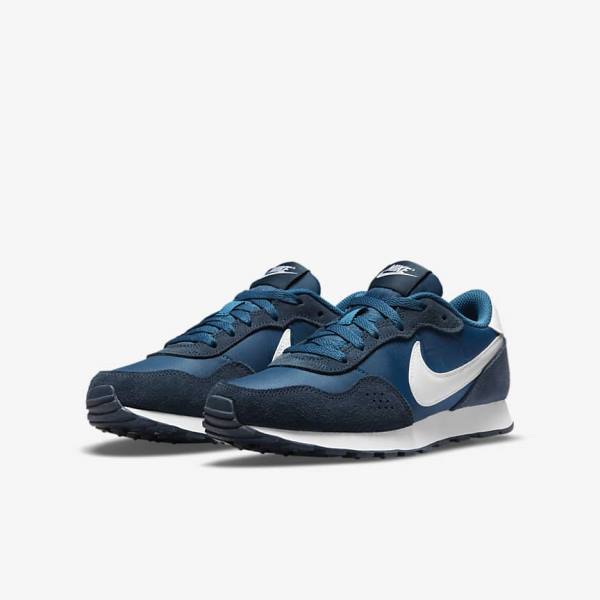 Navy / White Kids' Nike MD Valiant Older Sneakers | NK952PDM