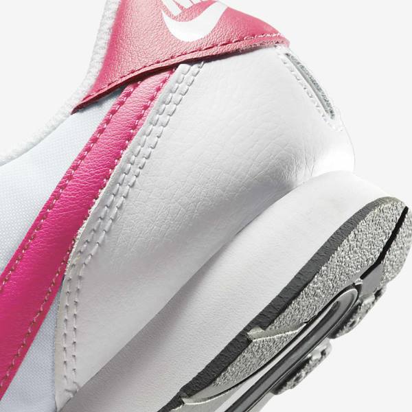 Platinum / Dark Grey / Pink Kids' Nike MD Valiant Older Sneakers | NK146LIR