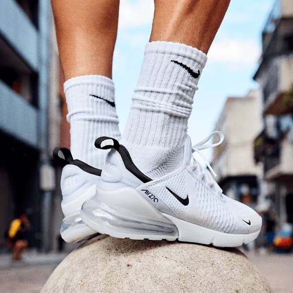 White / Black Men's Nike Air Max 270 Sneakers | NK073DJE