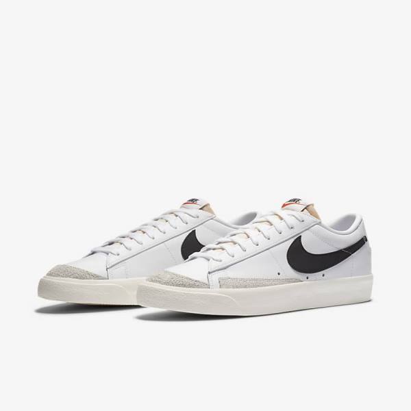 White / Black Men's Nike Blazer Low 77 Vintage Sneakers | NK103ISD