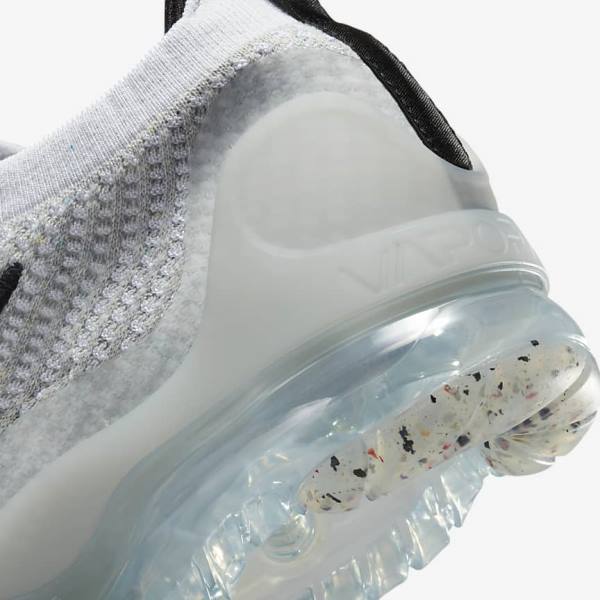 White / Black / Metal Silver Men's Nike Air VaporMax 2021 FK Sneakers | NK792DRZ