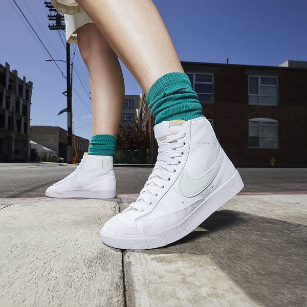 White / Green Women's Nike Blazer Mid 77 Next Nature Sneakers | NK432YVZ