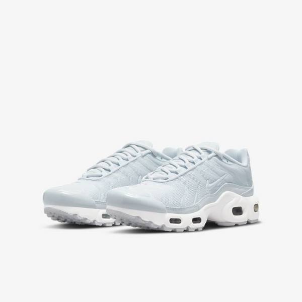 White Kids' Nike Air Max Plus Older Sneakers | NK958ZNW