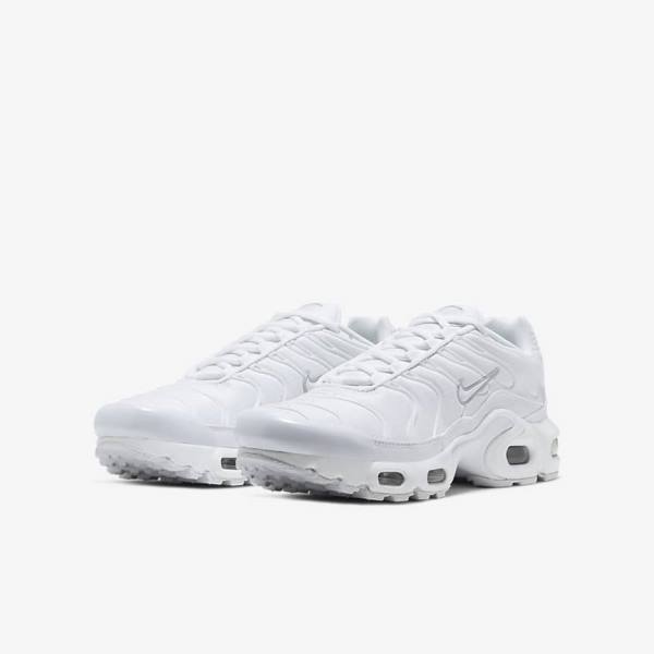 White / Metal Silver / White Kids' Nike Air Max Plus Older Sneakers | NK741HBR