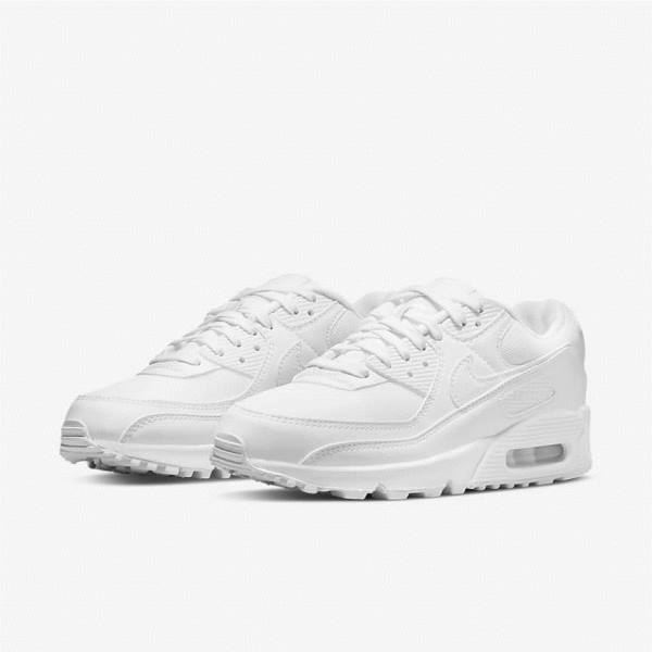 White Women's Nike Air Max 90 Sneakers | NK564ULB