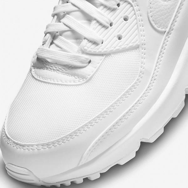 White Women's Nike Air Max 90 Sneakers | NK564ULB