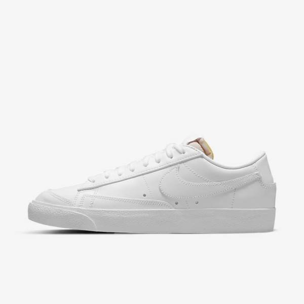 White Women\'s Nike Blazer Low 77 Sneakers | NK852NDK