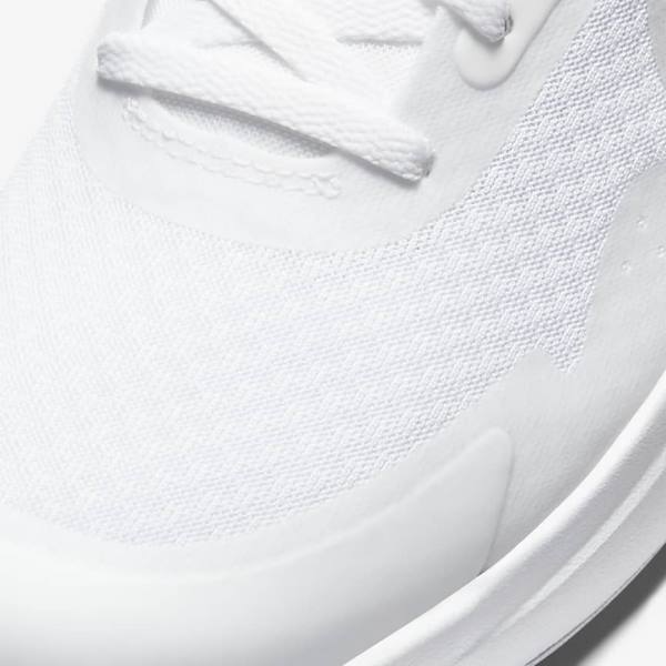 White Women's Nike Wearallday Sneakers | NK270DZX