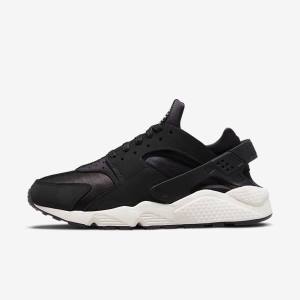 Black / White Men's Nike Air Huarache LE Sneakers | NK307YKX