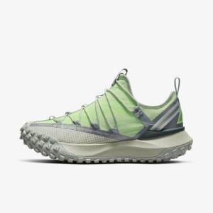 Grey / Green Men's Nike ACG Mountain Fly Low Sneakers | NK467LSR